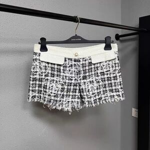 🚩steal authentic CHANEL Black and White Tweed High-Waist Shorts